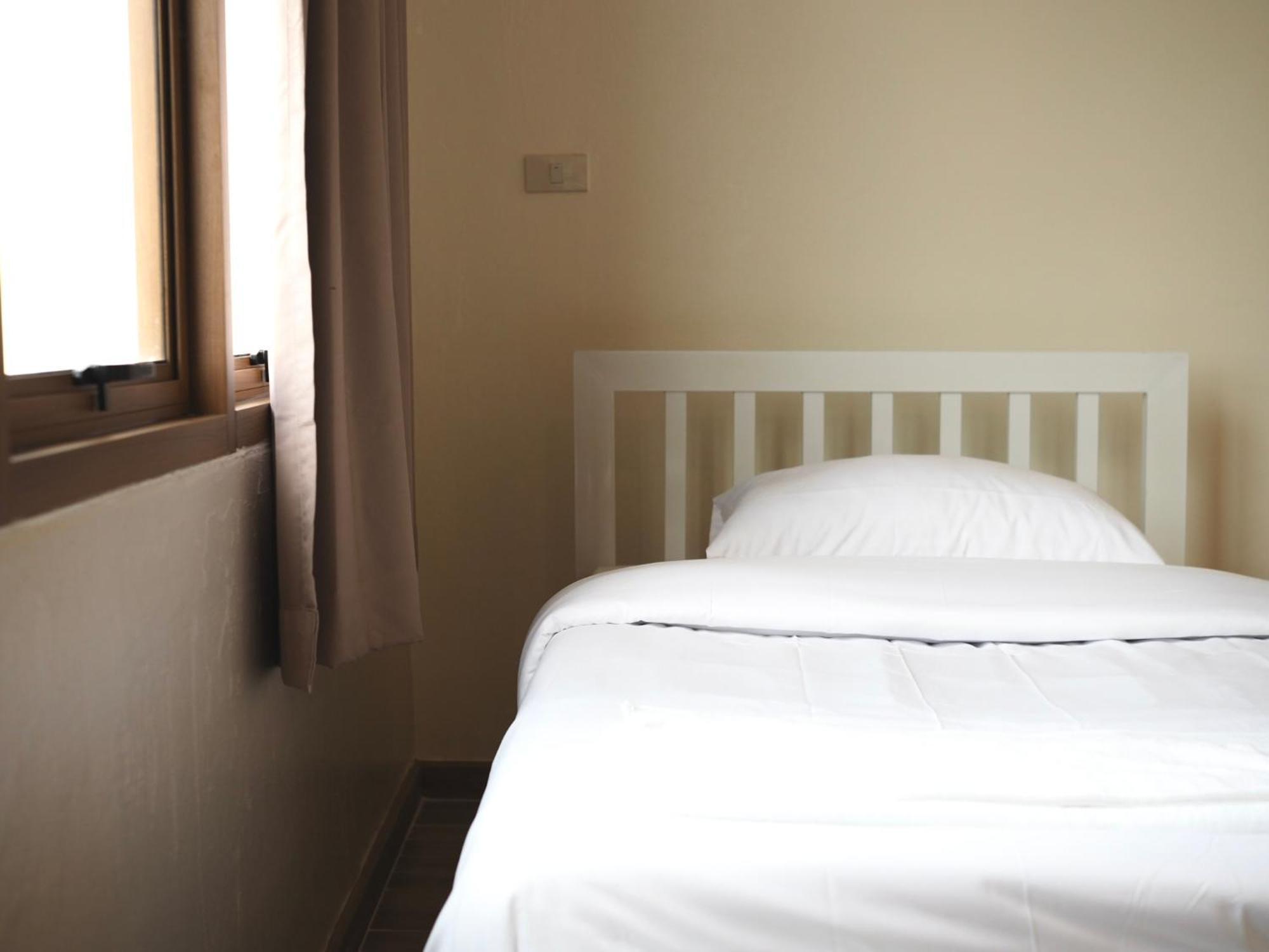 בנגקוק Krung Tone Hostel מראה חיצוני תמונה
