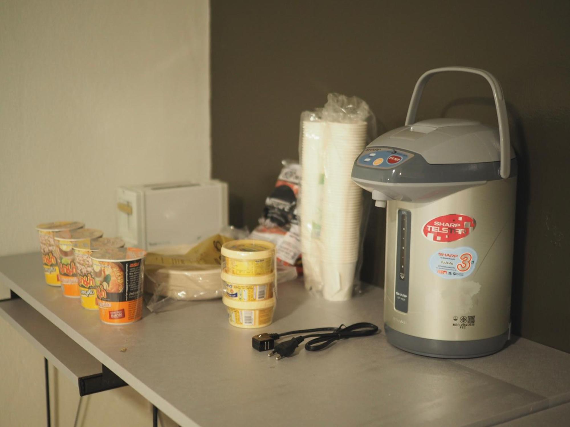 בנגקוק Krung Tone Hostel מראה חיצוני תמונה